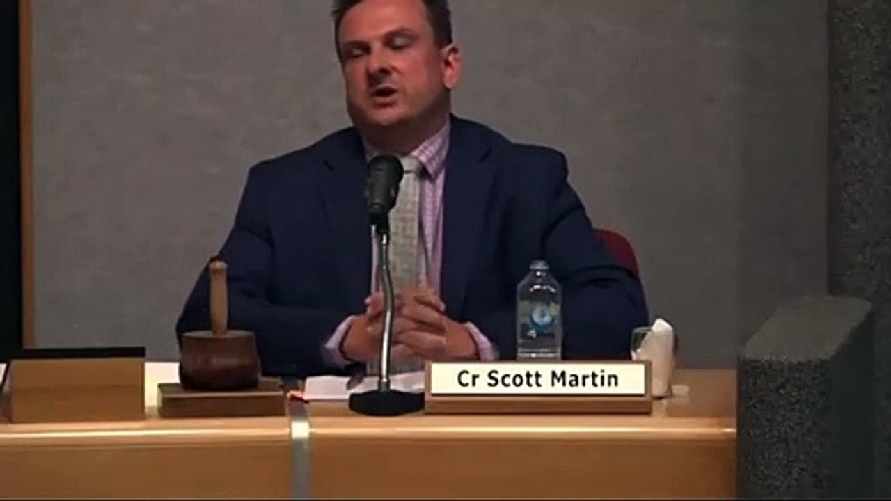 Glenelg Shire mayor questioned about booze at alcohol-free event