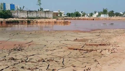 कागजों में दफन हुआ डम्पिंग  यार्ड, औद्योगिक क्षेत्र में खाली भूखंडों में डाल रहे कचरा