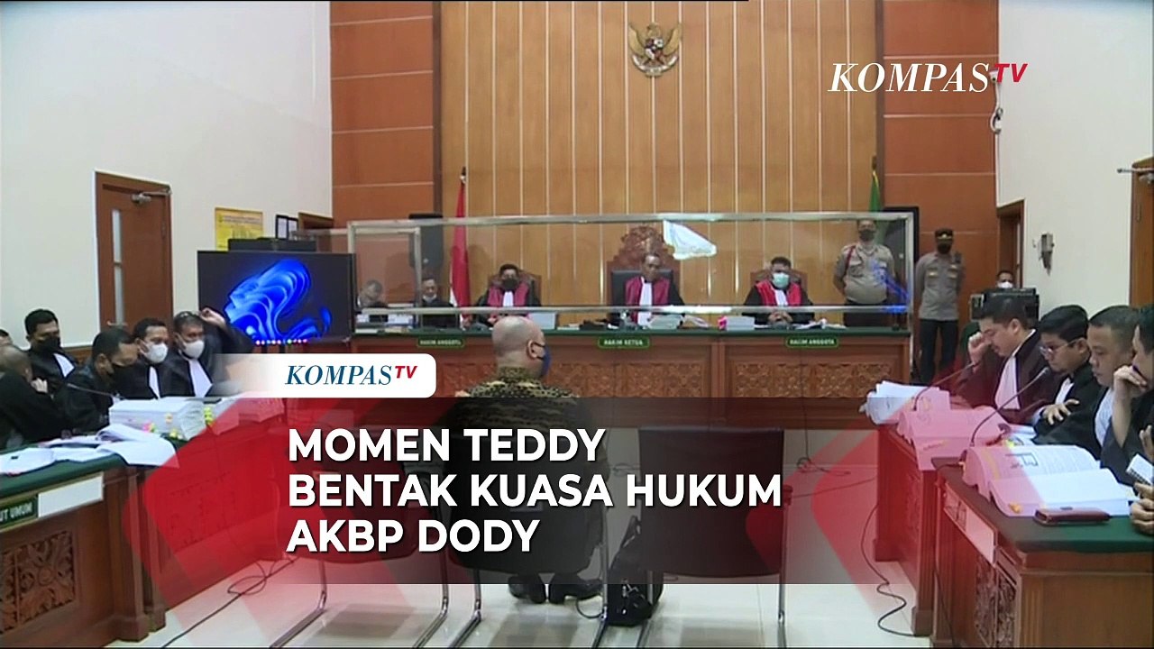 Teddy Minahasa Bantah Terima Uang Hasil Sabu, Hakim: Saudara Sudah Disumpah!