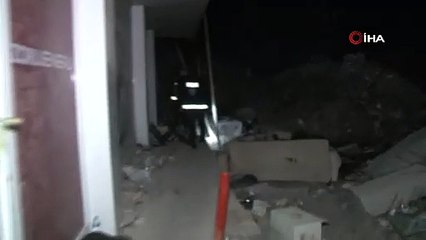 ''Enkazdan çığlık sesi geldi'' ihbarı alarma geçirdi