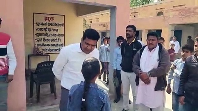 Accused of beating the student with a stick if she did not remember the lesson, a case was registered against the teacher