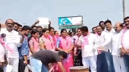 హుజురాబాద్: మోడీ ప్రభుత్వానికి తగిన గుణపాఠం చెప్పక తప్పదు