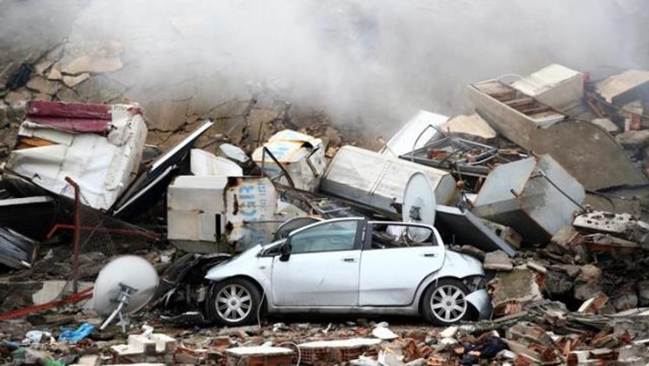 Kurtarma çalışmasında hemşireyi sevindiren küfür: Bize yaşadığını gösteriyordu