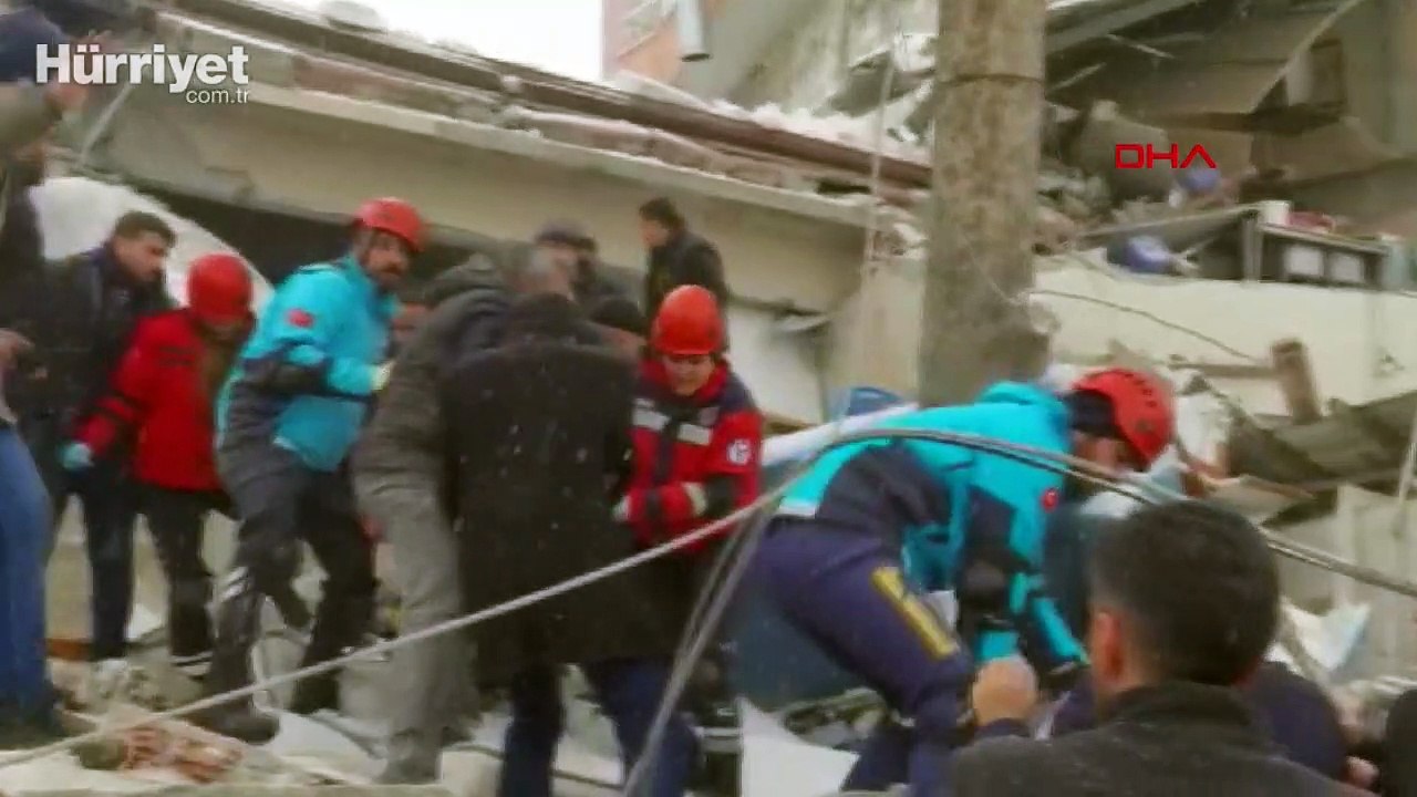 Malatya'da polis telsizinden yıkılan bina anonsları