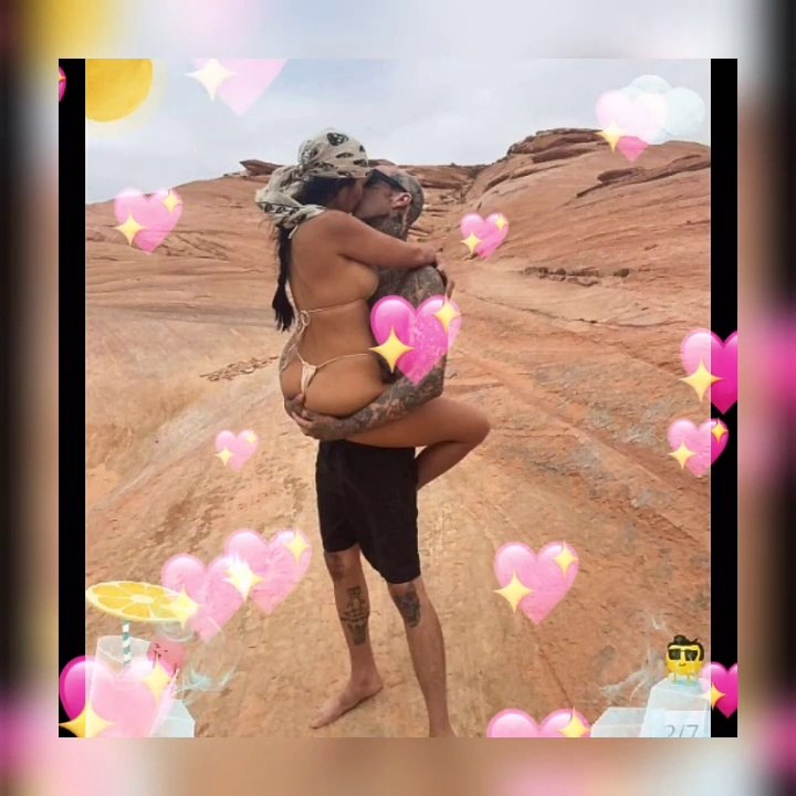 Kourtney Kardashian  honeymoon