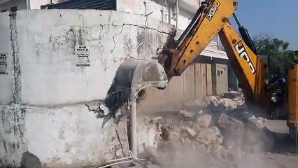 जयपुर में बेशक़ीमती सरकारी भूमि पर चला बुलडोजर