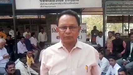 अधिवक्ताओं का धरना प्रदर्शन जारी, पेन डाउन हड़ताल की