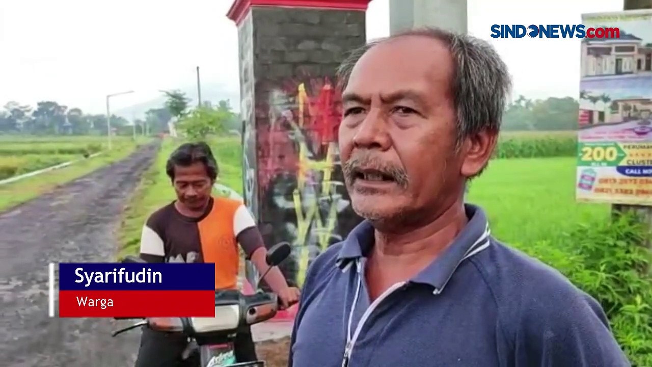 Diterjang Banjir Jembatan Penghubung Antarkecamatan Di Klaten Ambruk Video Dailymotion 