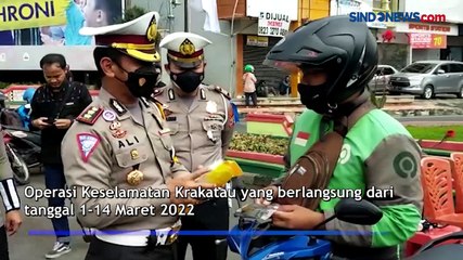 Sosialisasikan Keselamatan Lalin, Operasi Krakatau 2022 Berhadiah Minyak Goreng