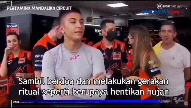 Begini Aksi Pawang Hujan Berhasil Hentikan Hujan di Sirkuit Mandalika