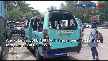 Diduga Korsleting Listrik, Angkot M 15 Terbakar di Terminal Tanjung Priok