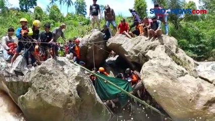 Korban Minibus di Sungai Matallo Tiba di Rumah Duka