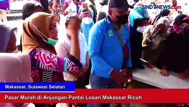 Pasar Murah di Anjungan Pantai Losari Makassar Ricuh