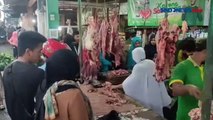 Jelang Ramadan, Daging dan Ayam Diserbu Pembeli di Pasar Tradisional Cirebon