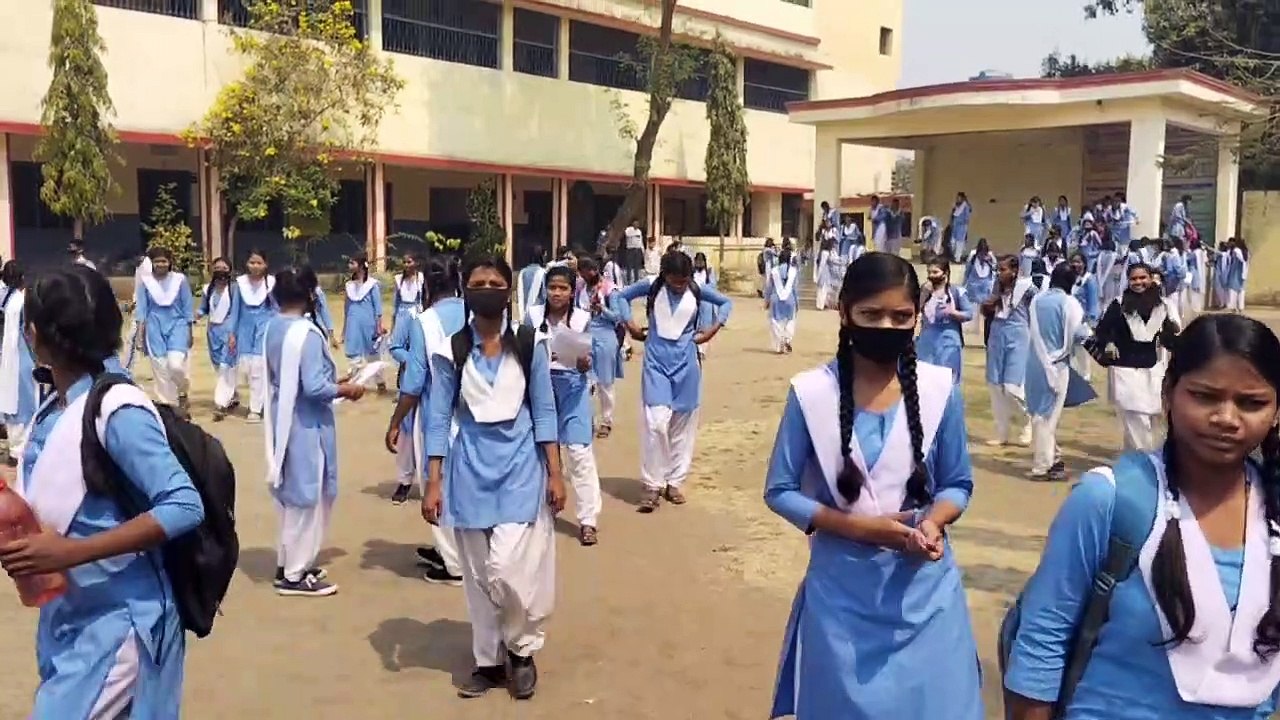 95 केंद्रों में आयोजित हुई परीक्षा, हिन्दी के प...