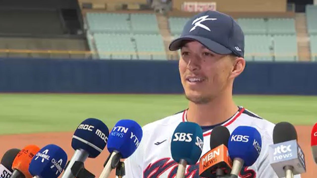 이강철호 '완전체' 첫 훈련...순댓국 먹은 에드먼 '빠르게 적응' / YTN