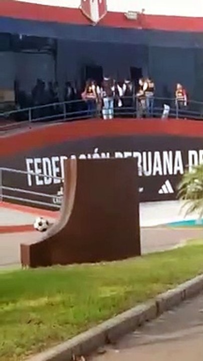 Fiscalía allana sede de la FPF en la Videna por investigaciones contra Agustín Lozano