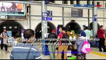 Download Video: Stasiun Pasar Senen Alami Kepadatan di Hari Raya Idul Fitri