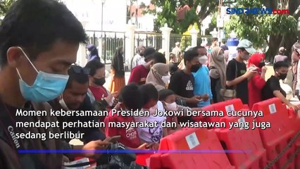 Menikmati Liburan, Presiden Jokowi Lepaskan Ratusan Burung Bersama Cucu-cucunya