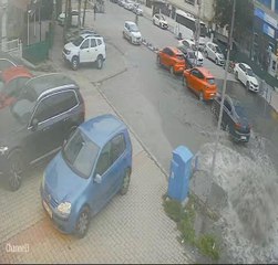 KARTAL'DA RÖGARDAN TAŞAN SULAR CADDEYİ GÖLE ÇEVİRDİ