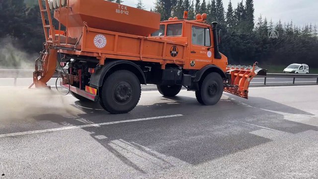 Anadolu Otoyolu'nda 23 aracın karıştığı zincirleme kazalarda 11 kişi yaralandı