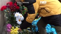 Ukraine 1 Jahr danach: Gedenken an die ersten 8 Toten in Butscha