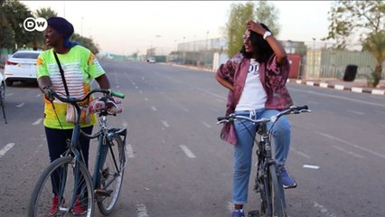 مبادرة الدراجيات السودانيات تكسر الحواجز