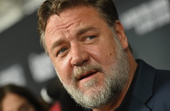 THIS Is Why Russell Crowe Was Just Denied Entry at a Restaurant