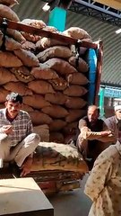 किसान पर मार, थोक मंडी में आलू बिक रहा 4 रुपए किलो