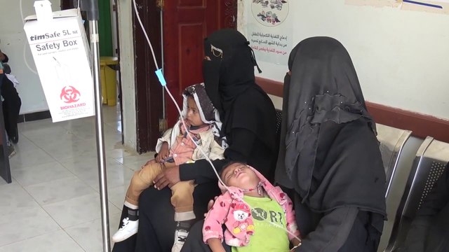 اليمن.. ميليشيا الحوثي تدمر وتغلق المرافق الصحية في المناطق الريفية الغربية لتعز