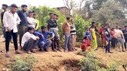 नर्मदा नदी में उतराता मिला महिला का शव, नहीं हुई शिनाख्त