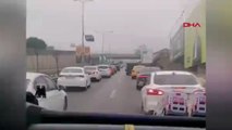 Beykoz'da sürücüler fermuar sistemi ile ambulansa yol verdi
