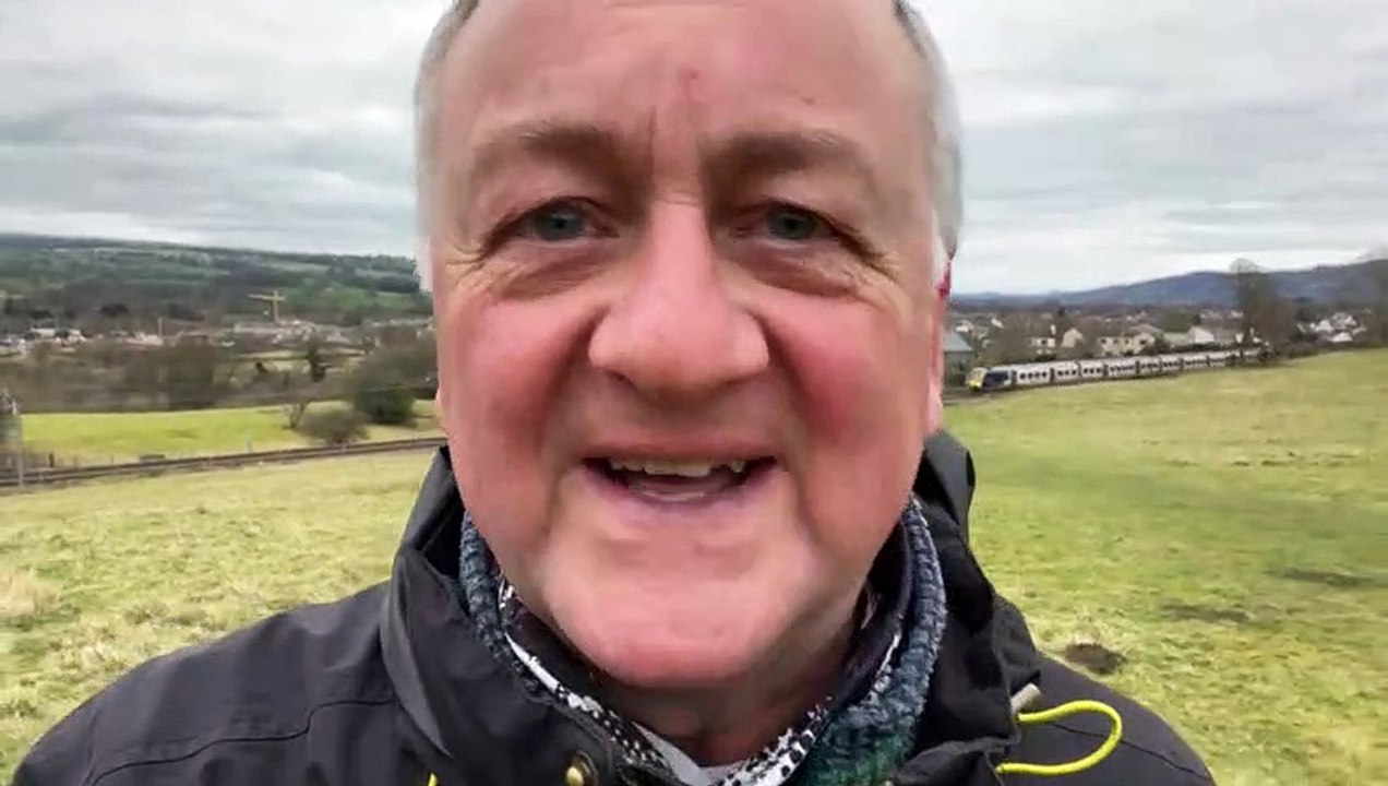 Snow in Yorkshire: ITV Weatherman Jon Mitchell'...