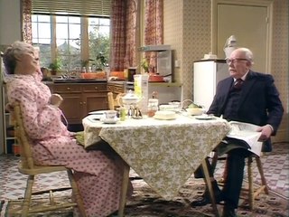 Potter (Starring Arthur Lowe) - Series 1 -  Episode 1