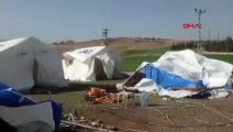 Felaket üzerine felaket! Depremzedelerin çadırlarını rüzgar yıktı