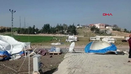 İskenderun'da kuvvetli rüzgar: Depremzedelerin çadırları yıkıldı