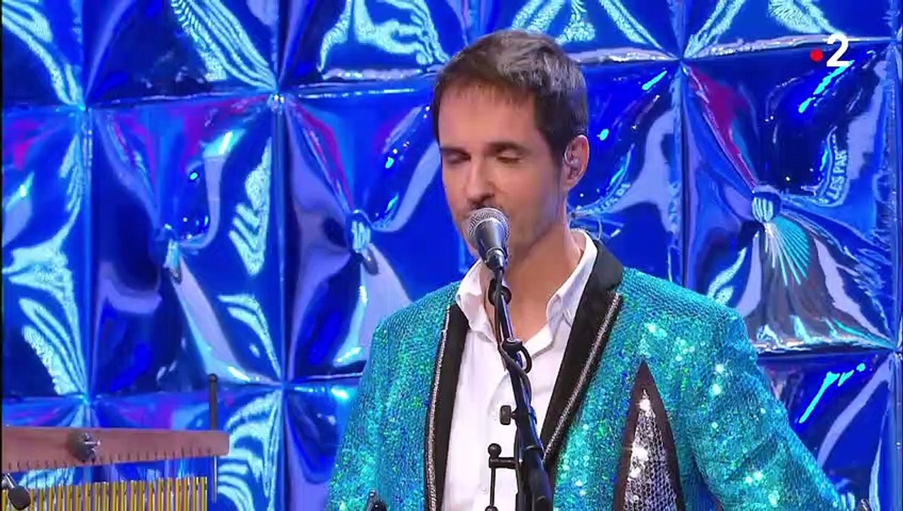 Nagui a acueilli une employée du fisc sur le plateau de N'oubliez pas les paroles.