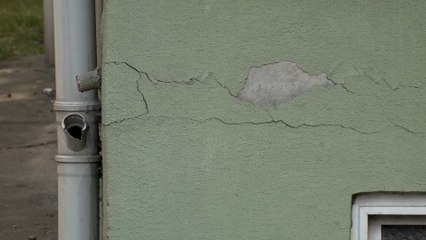 بعد الزلزال المدمر.. وزارة البيئة والإسكان التركية تعاين المباني المتصدعة