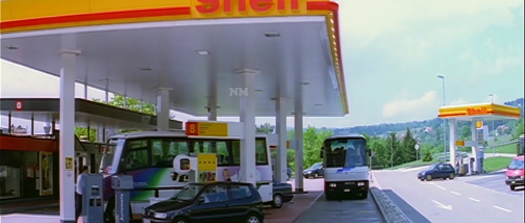 अकेली लड़की को विदेश में अकेला छोड़ कर जाओगे क्यों कहा करिश्मा कपूर ने | Salman Khan | Karishma Kapoor