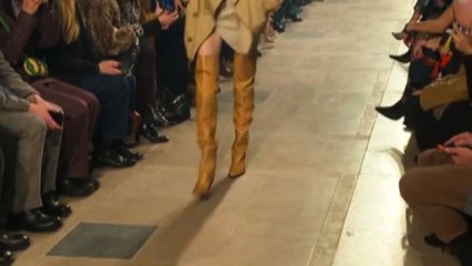 Moda, il ritorno sexy degli stivali alti col tacco