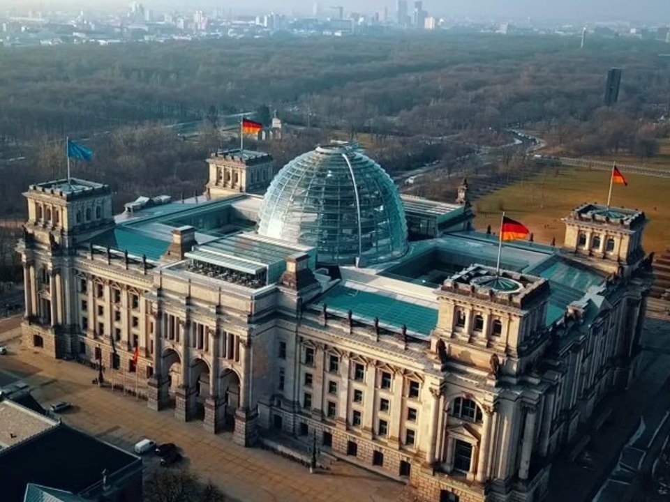 Phantom-Abgeordneter im Bundestag feiert 90. Geburtstag