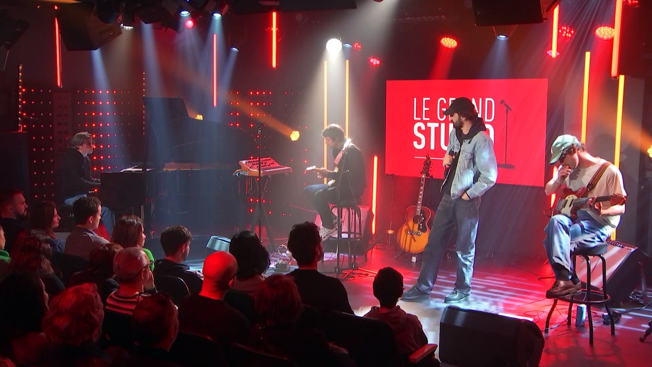 Lomepal - A peu près (Live) - Le Grand Studio RTL