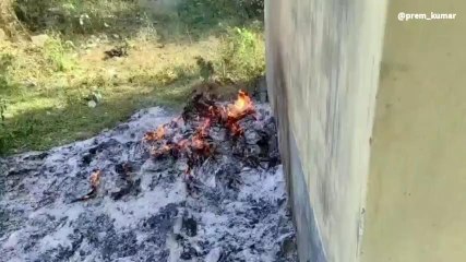 वैशाली: सरकारी कर्मियों की लापरवाही आयी सामने, लोहिया स्वच्छता अभियान के हजारों आवेदन जलाया