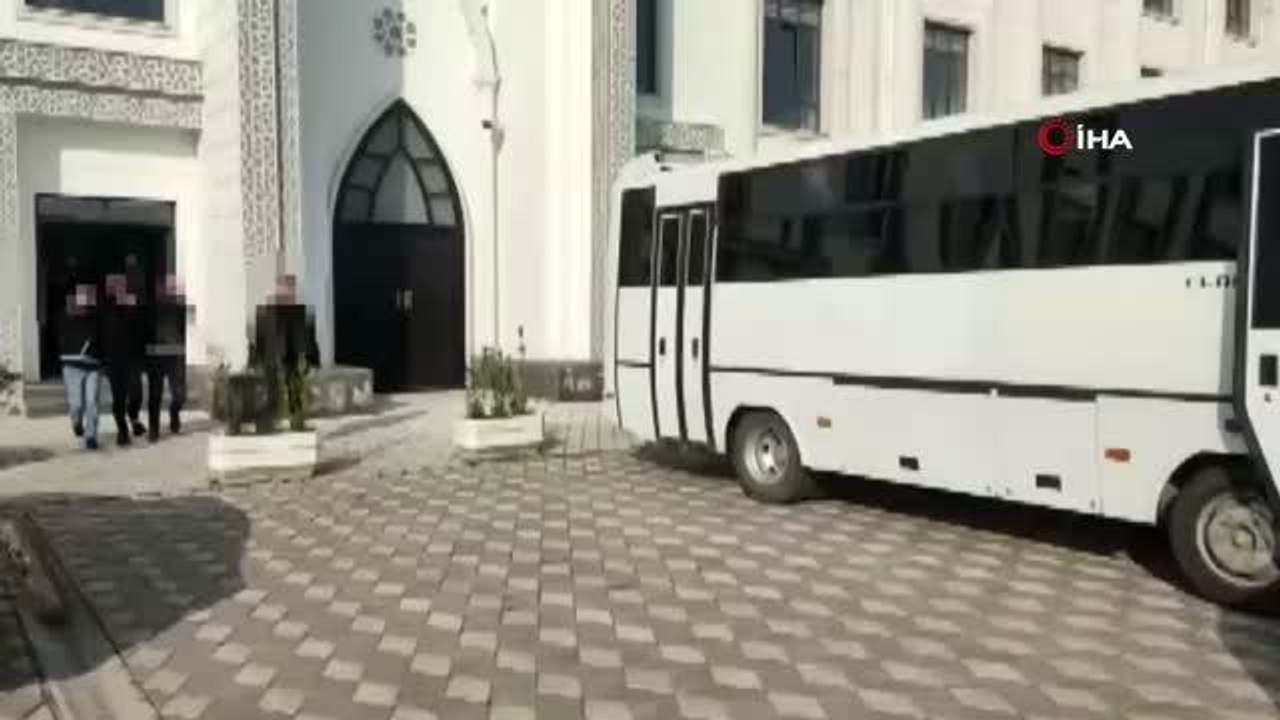 "Dur" ihtarına uymayan sürücünün çarptığı polis şehit oldu
