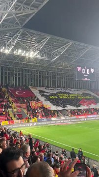 Göztepe - Boluspor maçında hükümet istifa sesleri