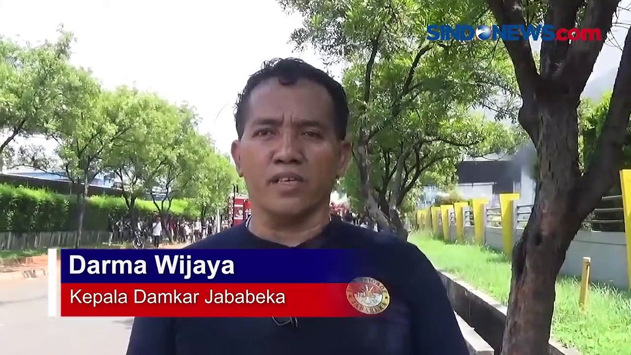 Api Tiba - Tiba Membesar, Pabrik Plastik Ludes Terbakar di CIkarang ...