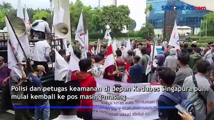 Toa Tidak Berfungsi akibat Hujan Deras, Massa Aksi di Kedubes Singapura Mulai Bubarkan Diri