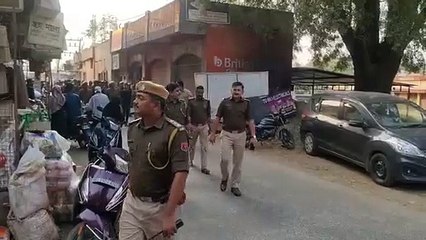 शाहरुख खान मुम्बई से गिरफ्तार, सलमान की तलाश जारी, देखें वीडियो