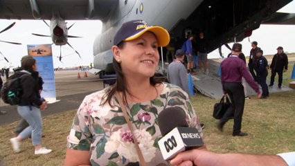 Lift off for Australian International Airshow as crowds flock after 4-year hiatus