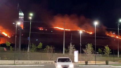 Fogo em vegetação no bairro São Jorge